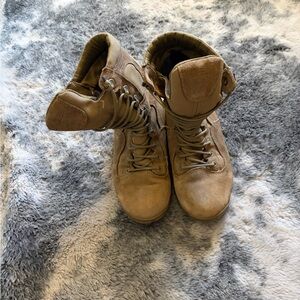 Men's Tan Boots
